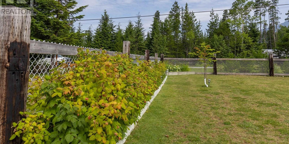 3009 SOLOMON WAY Terrace Photo 36 3009 SOLOMON WAY Terrace Photo 36